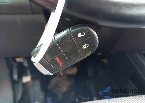 2016 Dodge Journey Crossroad z USA, uszkodzony, nr VIN 3C4PDDGG3GT217312